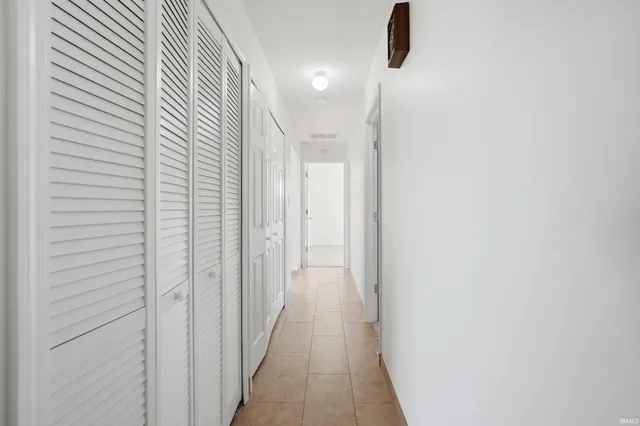 $249,999 | 3901 Ravenscliff Place, Fort Wayne, IN 46804