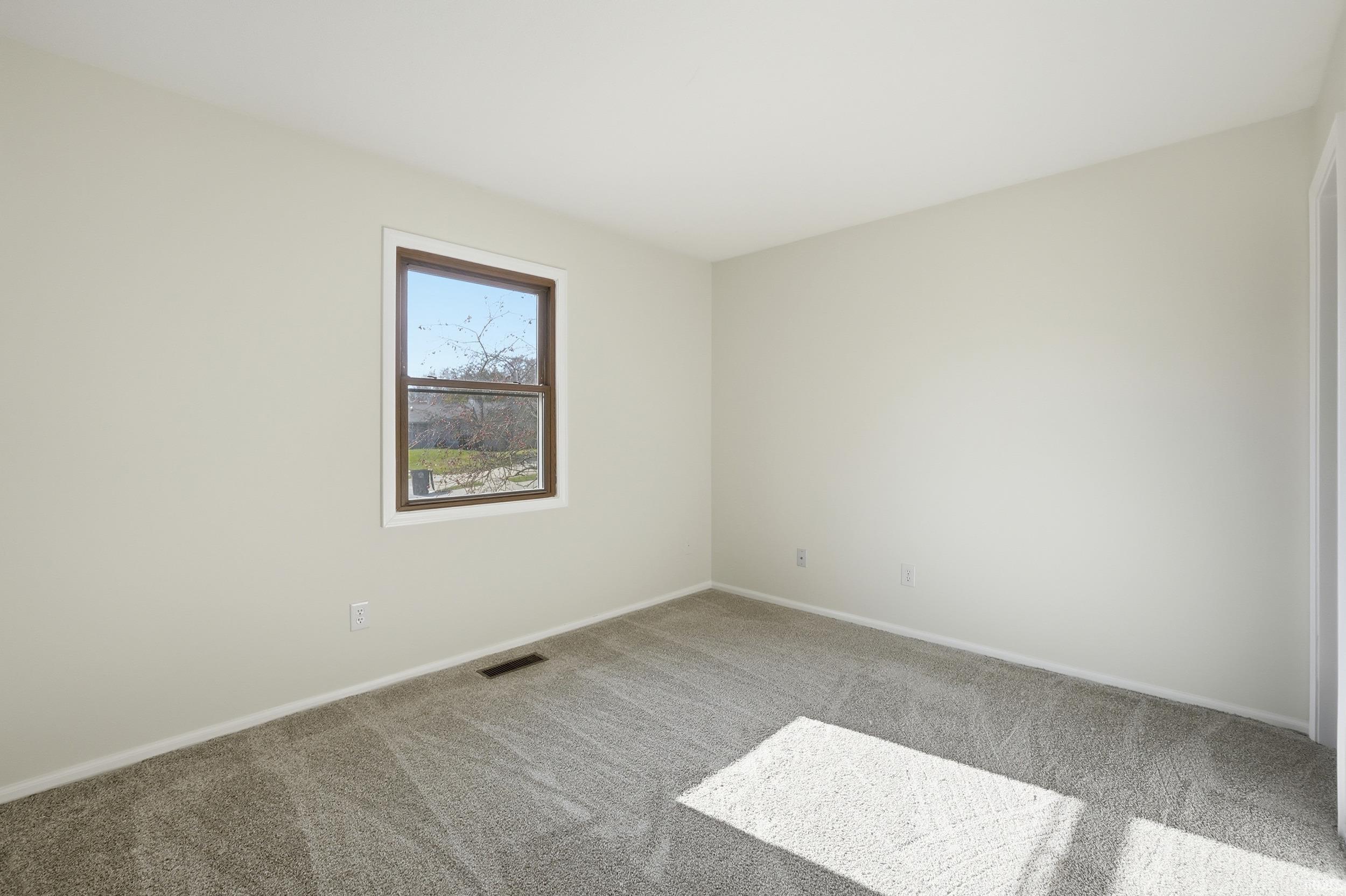 3901 Ravenscliff Place Fort Wayne, IN 46804 - Photo 22 of 33