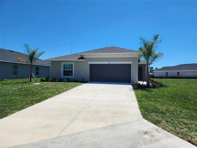 $2,050 | 105 Naomi Place, Rotonda West, FL 33947