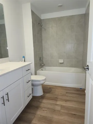 $2,050 | 105 Naomi Place, Rotonda West, FL 33947