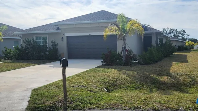 $1,950 | 105 Naomi Place, Rotonda West, FL 33947