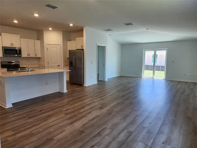 $2,050 | 105 Naomi Place, Rotonda West, FL 33947