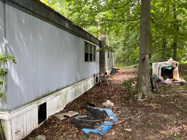 $29,900 | 5092 East Drive, Stanton, MI 48888