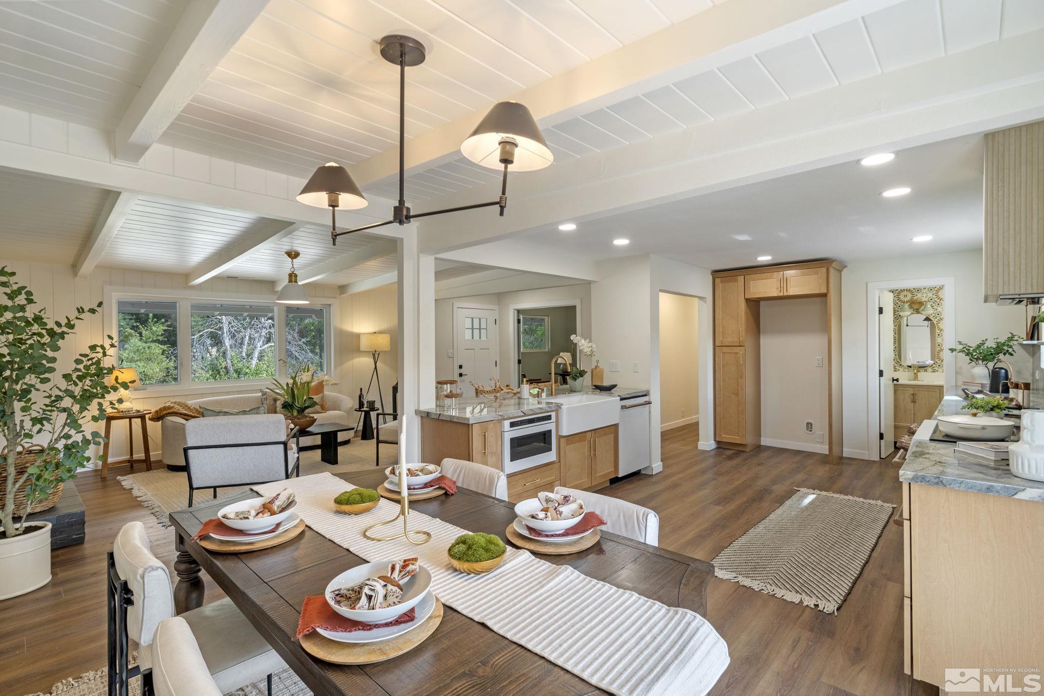 208 Rhodes Road Reno, NV 89521 - Photo 13 of 40 Photo 13