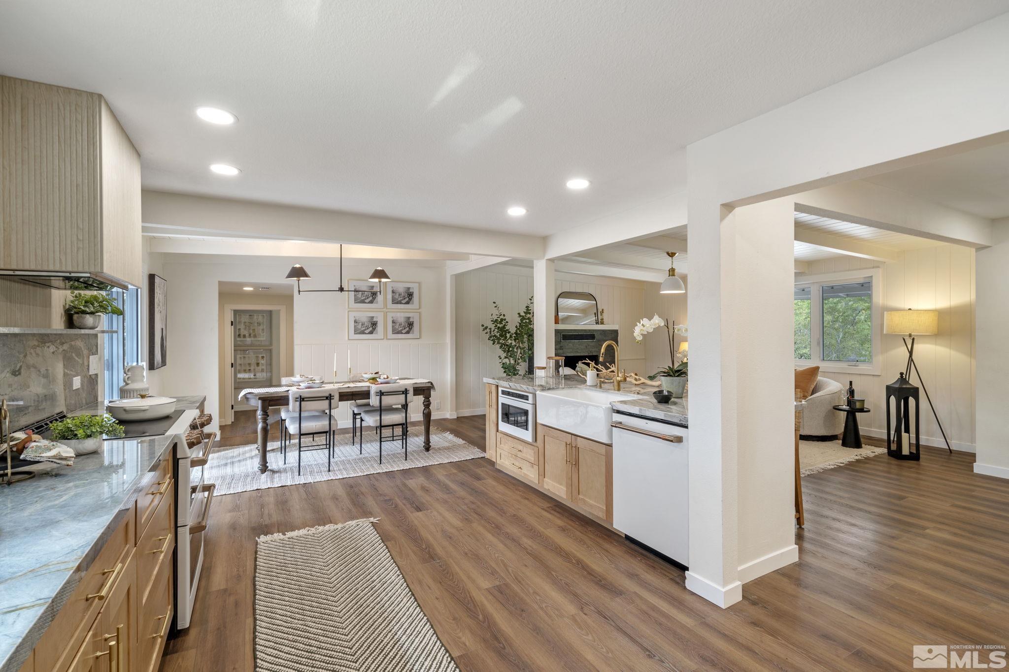 208 Rhodes Road Reno, NV 89521 - Photo 10 of 40 Photo 10