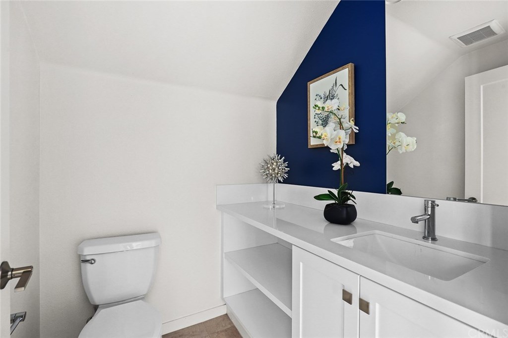 325 Magnet Irvine, CA 92618 - Photo 22 of 28