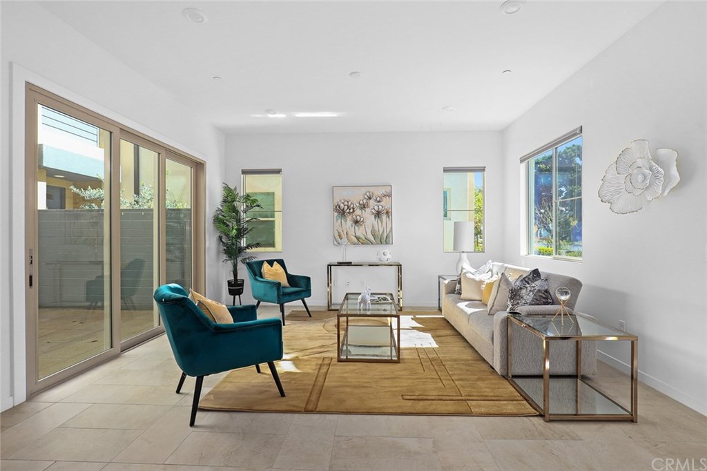 325 Magnet Irvine, CA 92618 - Photo 5 of 28