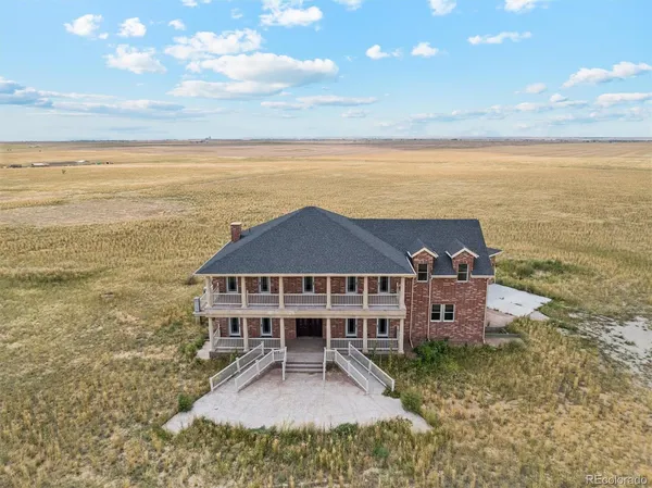$899,000 | 2105 Timberlake Road, Byers, CO 80103