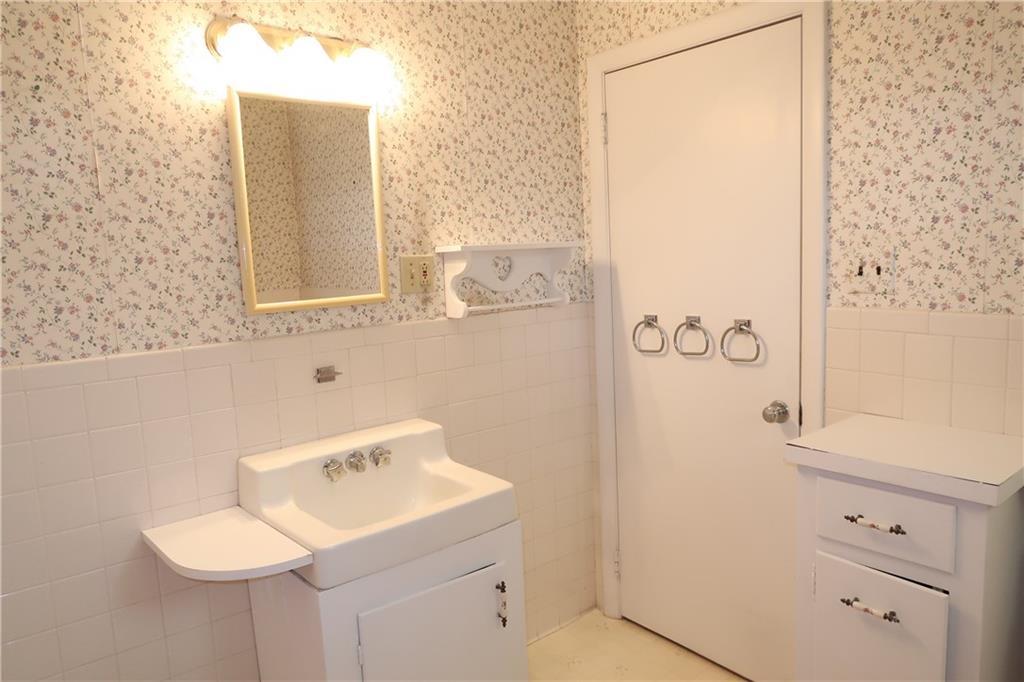 24 Windy Street Augusta, ME 04330 - Photo 26 of 33 Downstairs full bath