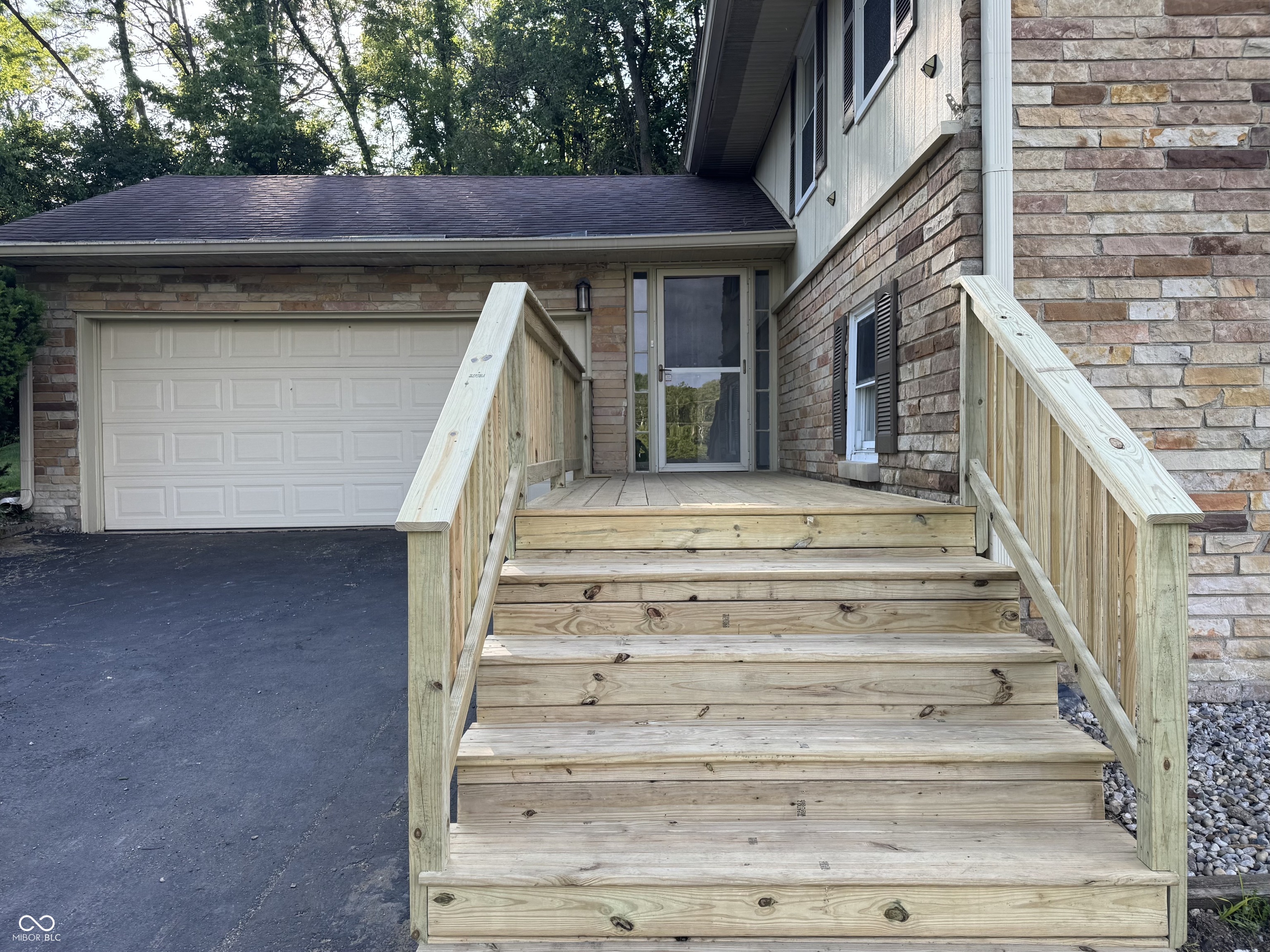 6824 Sargent Road Indianapolis, IN 46256 - Photo 6 of 42