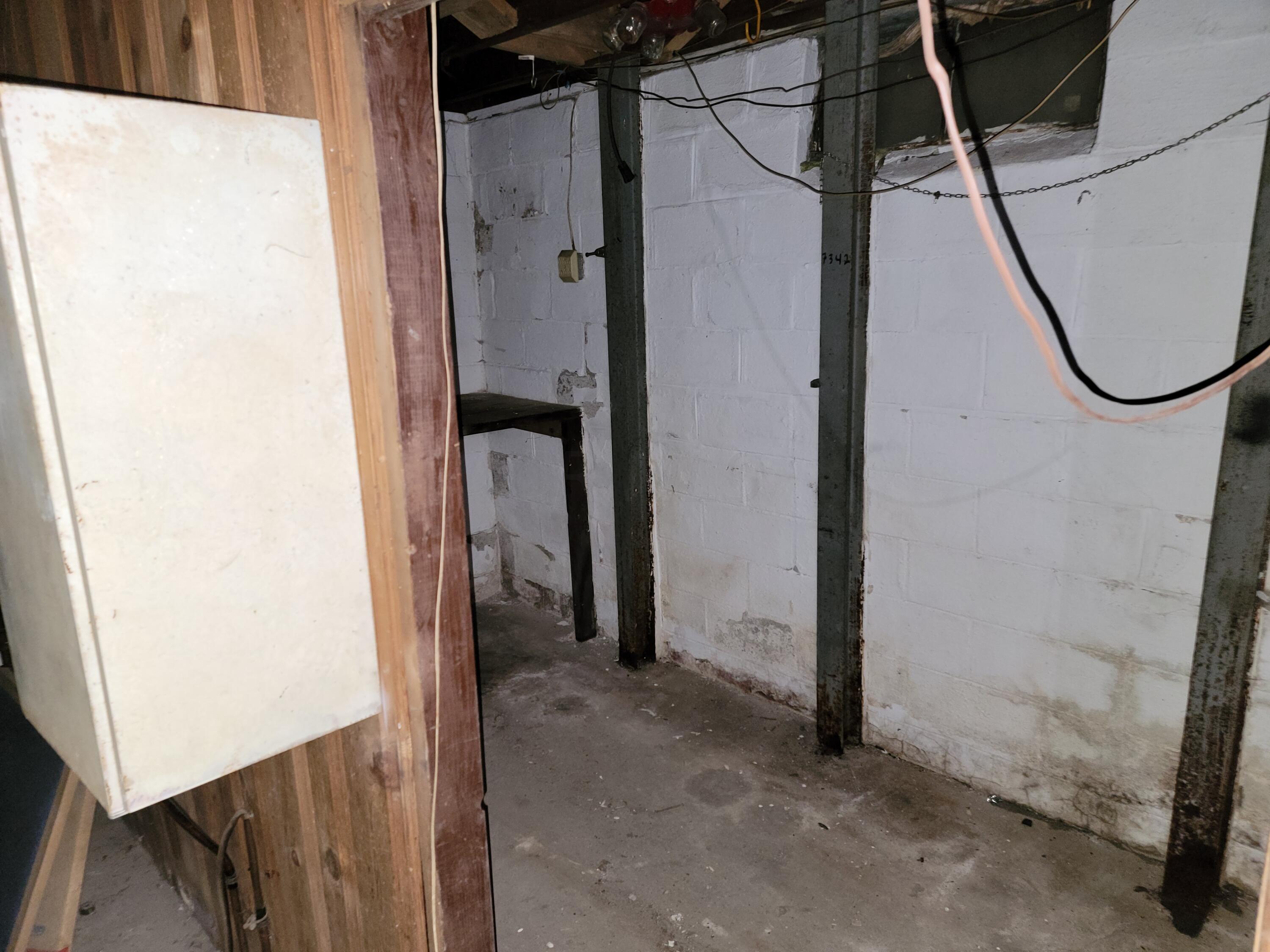 1793 Lockbourne Road Columbus, OH 43207 - Photo 31 of 43 Basement