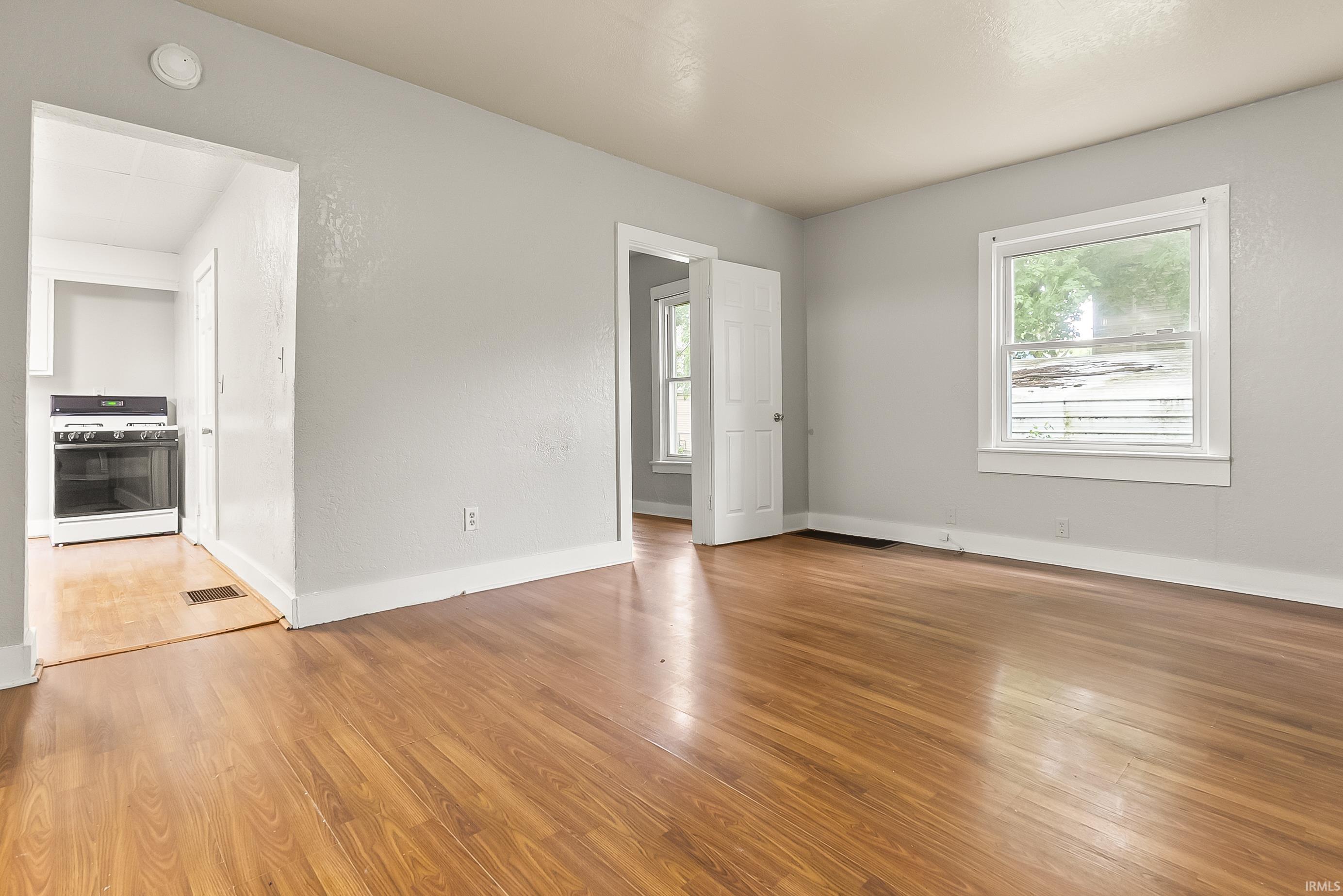 514 Mechanic Street Fort Wayne, IN 46808 - Photo 8 of 28