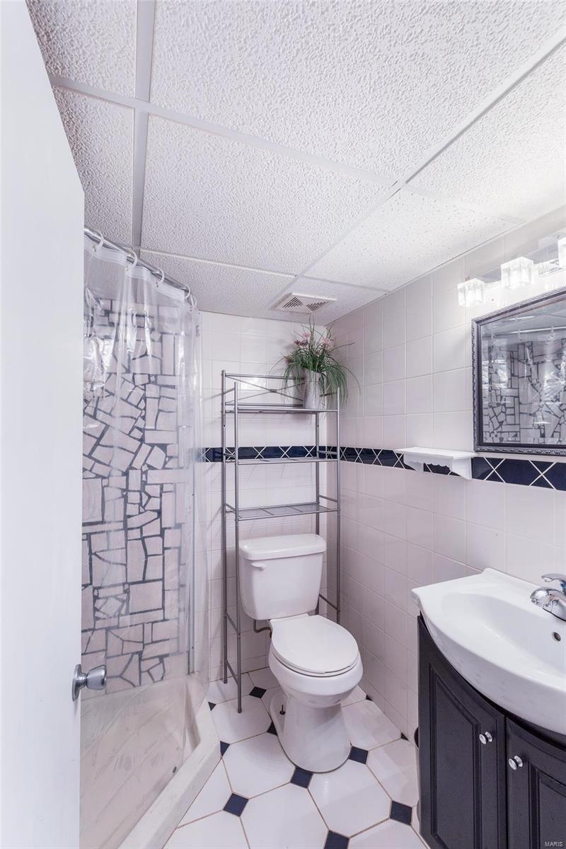 4931 Heege Road St. Louis, MO 63123 - Photo 26 of 35 Gallery Image 26