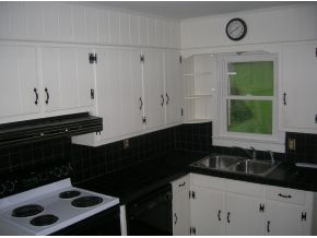102 Montvue Road Bristol, TN 37620 - Photo 3 of 7 Photo 3