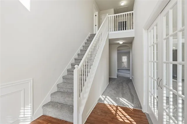 a view of entryway with a front door