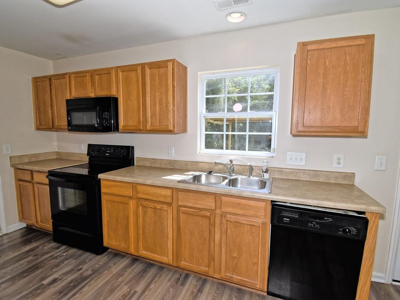 3433 Ferdilah Lane Raleigh, NC 27610 - Photo 5 of 39 Kitchen