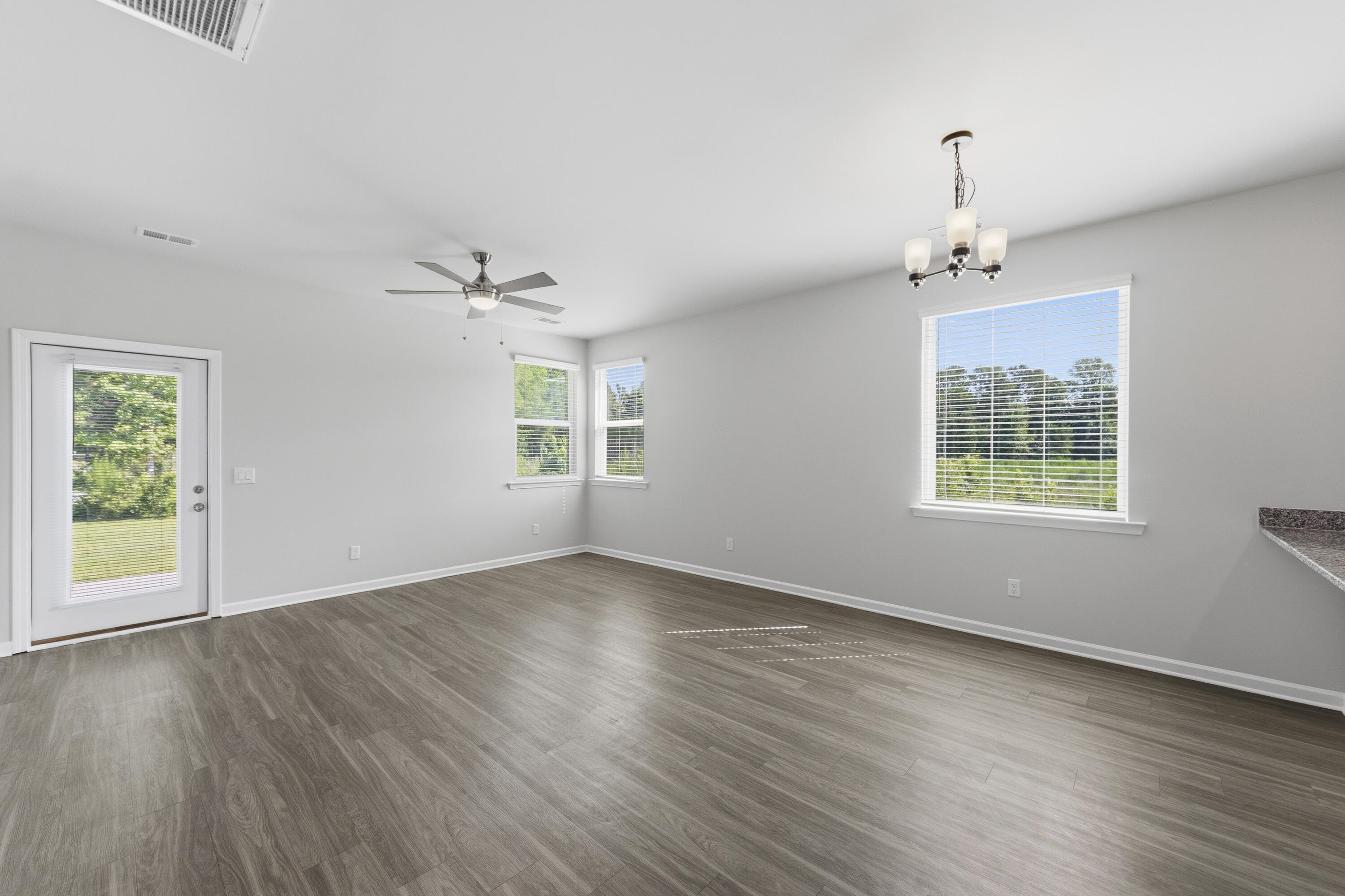 1330 Warrens Way Manning, SC 29102 - Photo 9 of 26 _01A8810