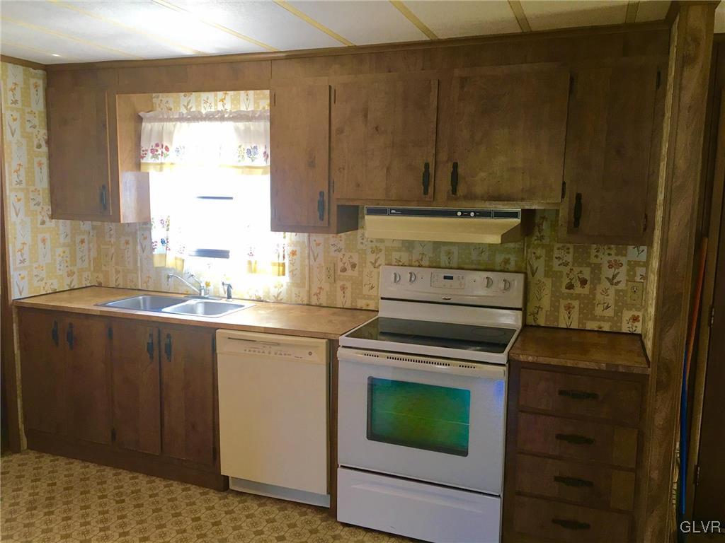 683 Krumsville Road Kutztown, PA 19530 - Photo 2 of 13 Gallery Image 2