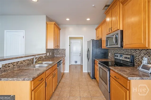 $2,100 | 25 Chey Hill Lane, Richmond Hill, GA 31324