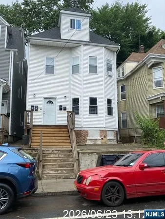 $1,800 | 171 Seymour Avenue, Unit 3, Newark, NJ 07108