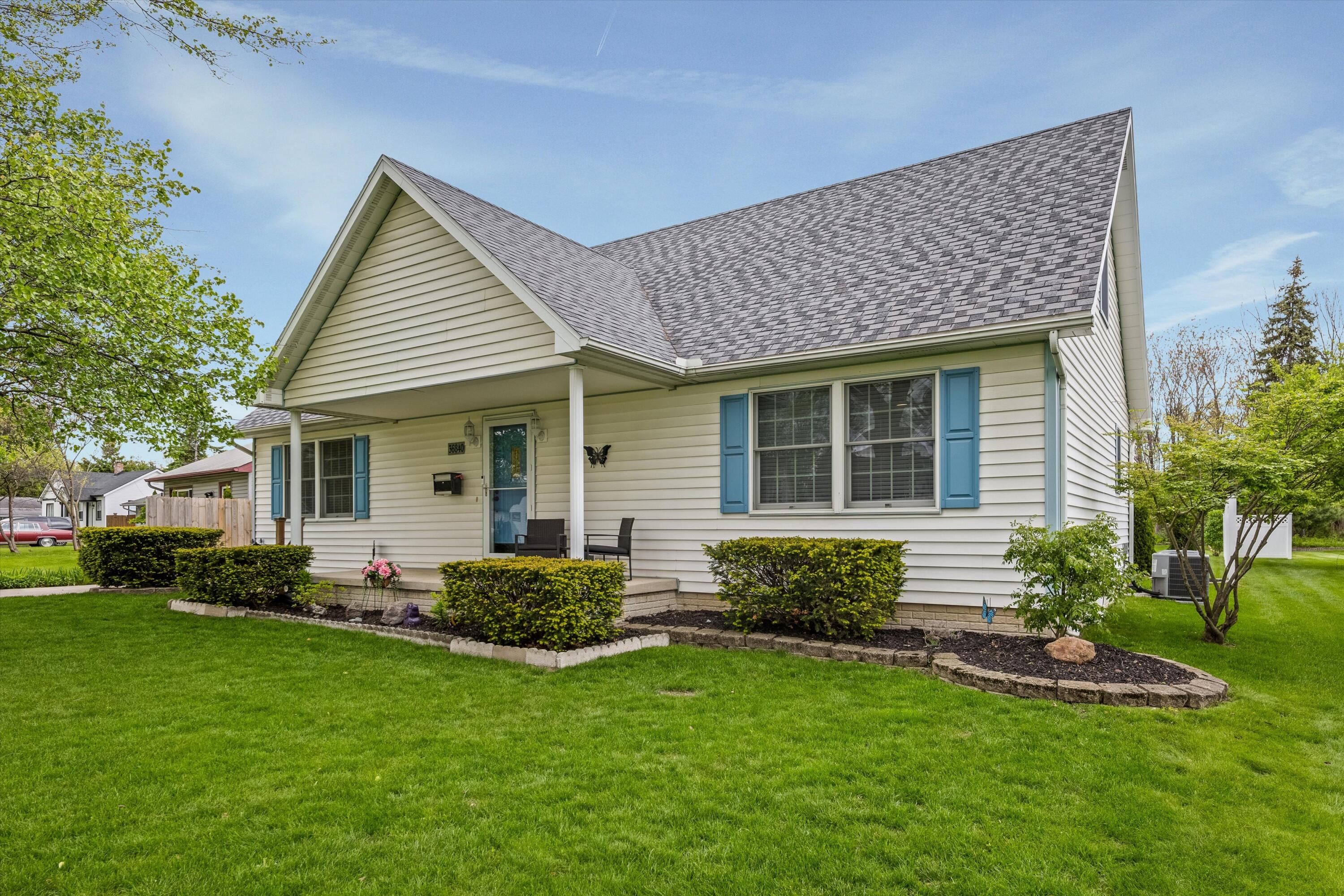36840 Chase Street Romulus, MI 48174 - Photo 5 of 39 29-36840 Chase St Romulus 0001