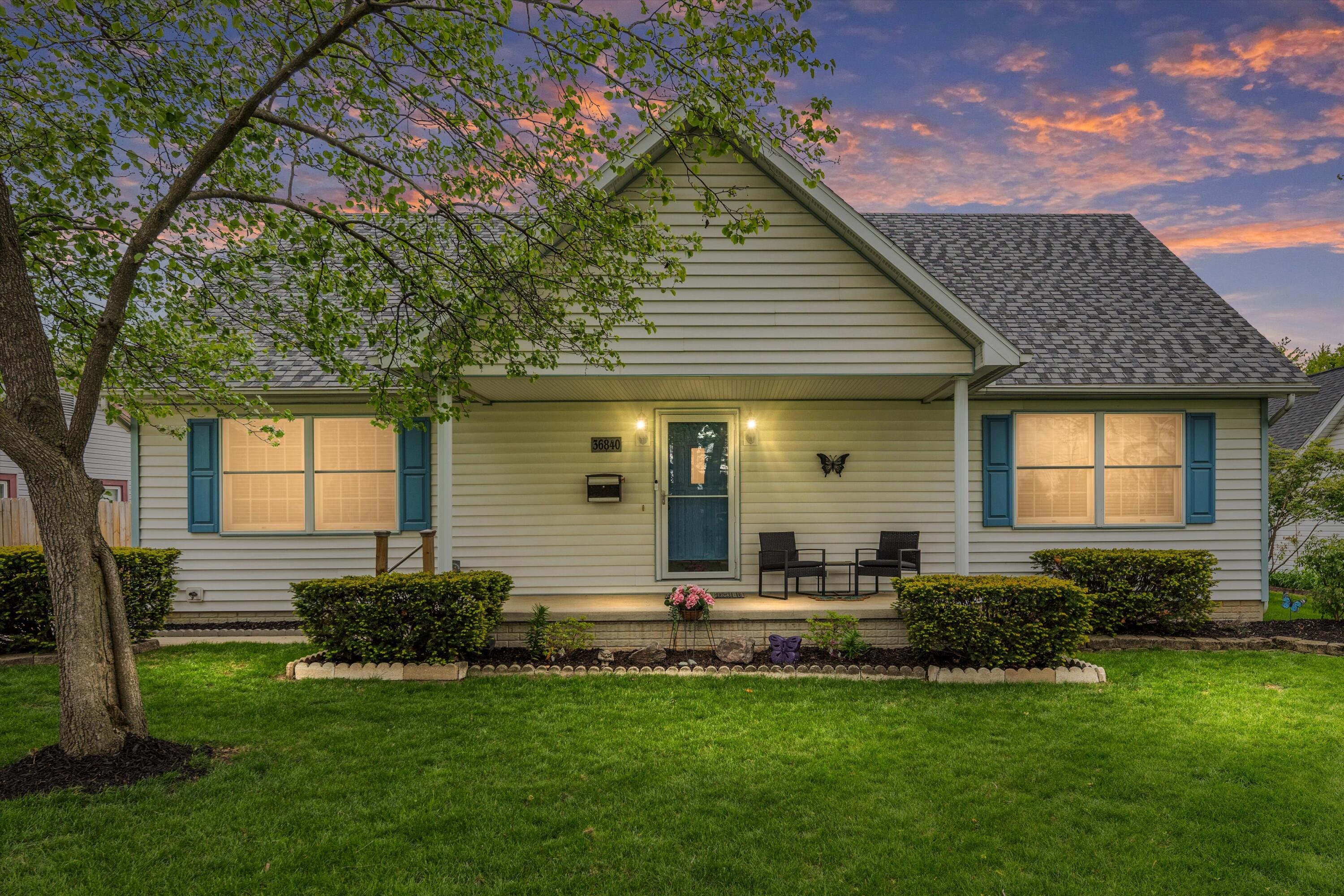 36840 Chase Street Romulus, MI 48174 - Photo 6 of 39 01-36840 Chase St Romulus Twilight