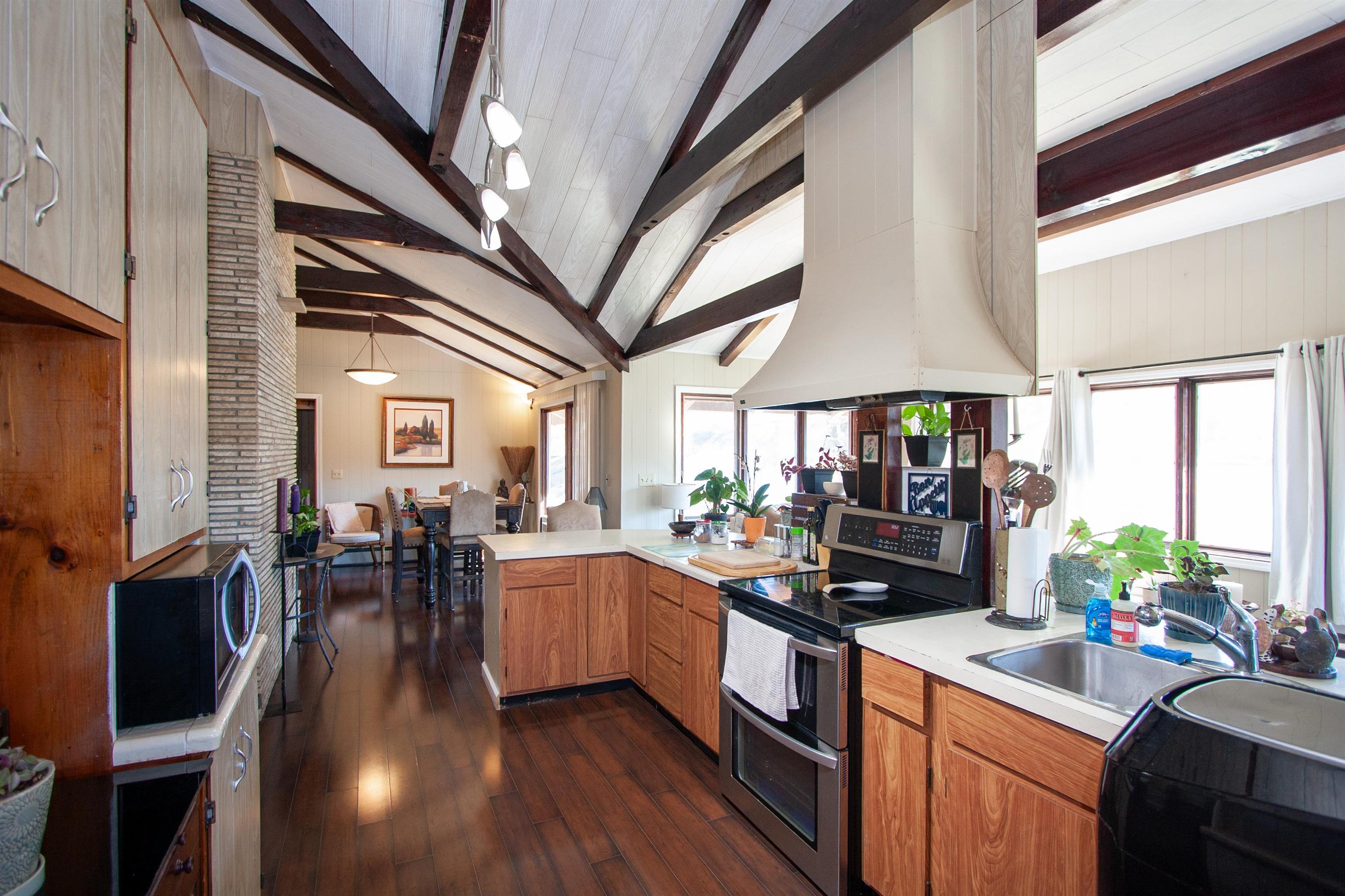 138 Western Shores Road Wells, VT 05774 - Photo 8 of 36