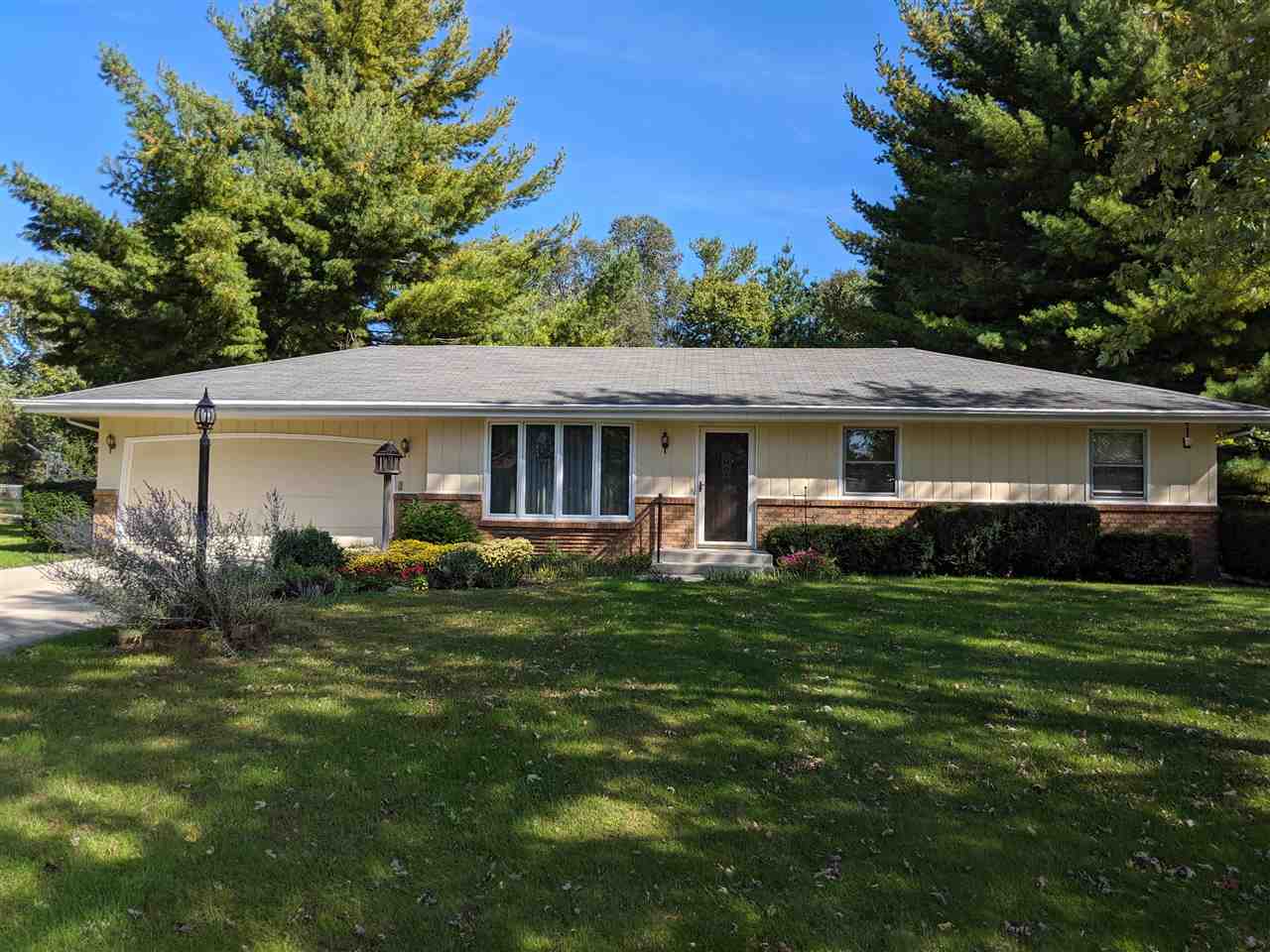 11629 Wagon Lane Roscoe, IL 61073 - Photo 1 of 3 Gallery Image 1