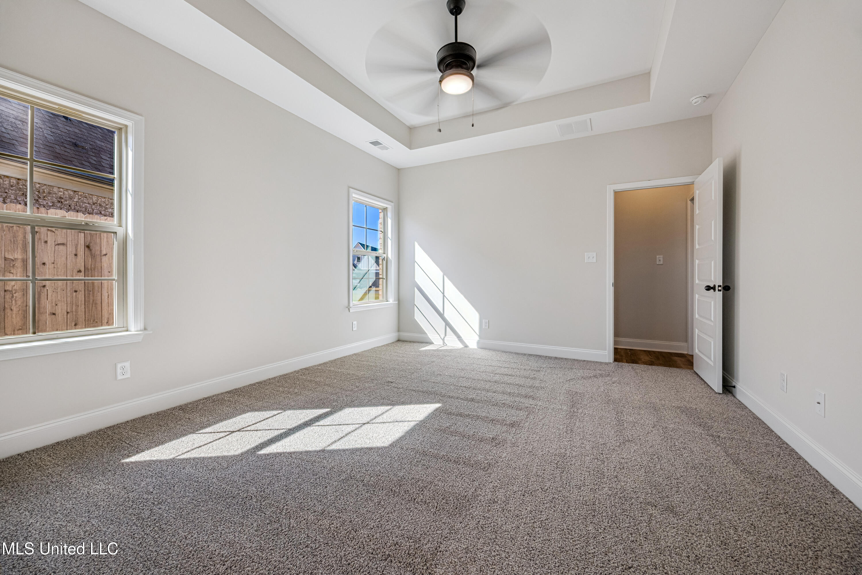 3740 Roland Drive Southaven, MS 38672 - Photo 18 of 35 Copy of master bedroom (2)