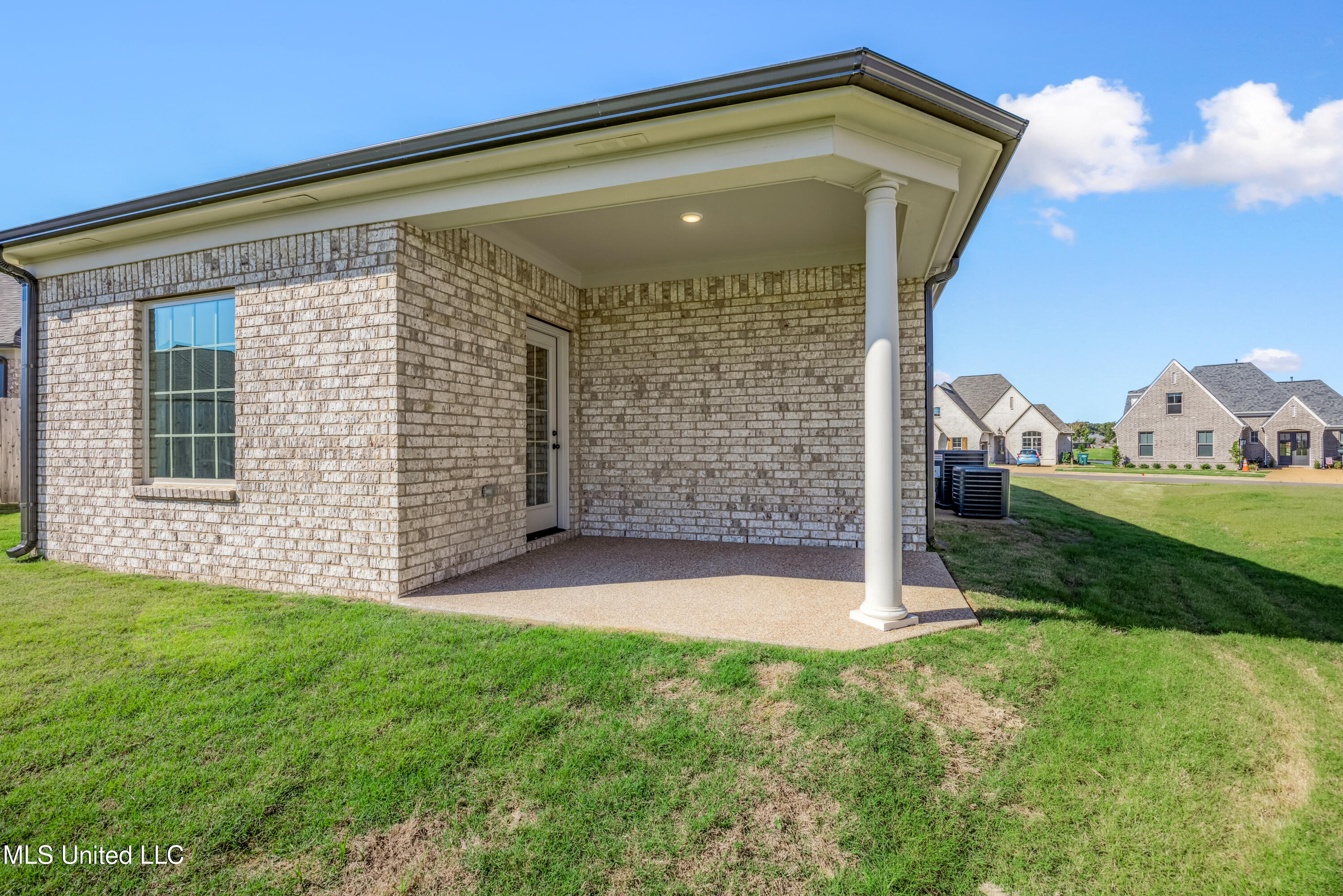 3740 Roland Drive Southaven, MS 38672 - Photo 33 of 35 Copy of backporch