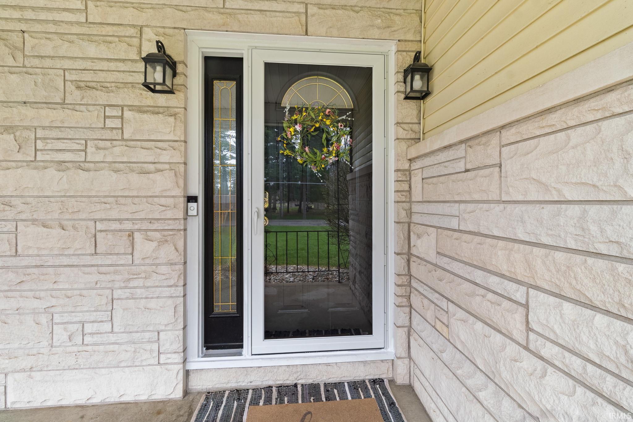 1705 East Springhill Road Warsaw, IN 46580 - Photo 3 of 26