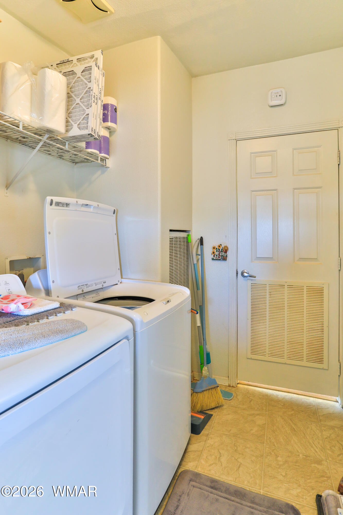 4402 McLaws Road Holbrook, AZ 86025 - Photo 43 of 46 LaundryRoom (1)