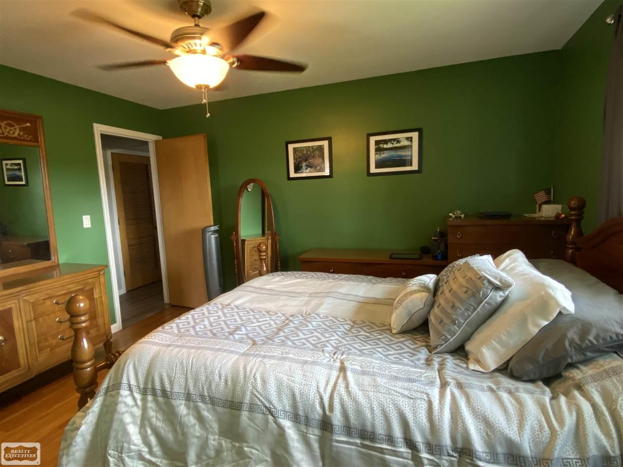 27519 Jean Road Warren, MI 48093 - Photo 10 of 18