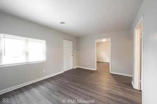 $949 | 524 West 23rd Street, Unit 2, Indianapolis, IN 46208