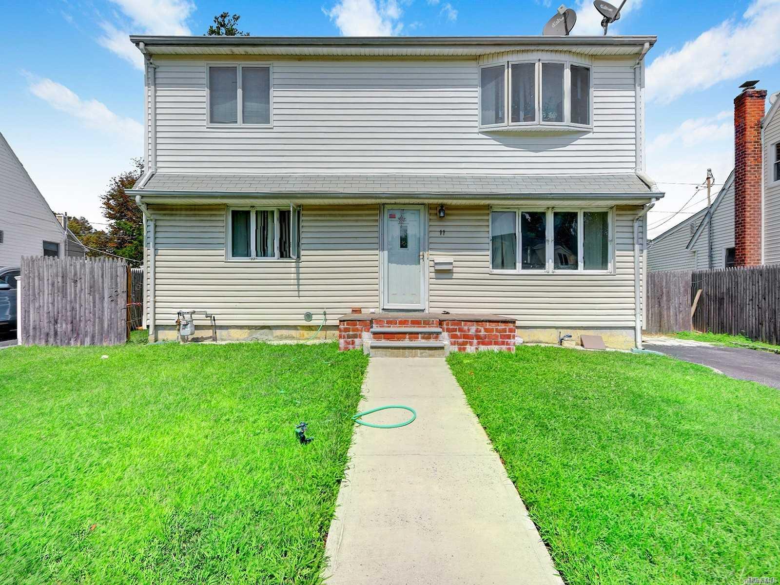 11 Derby Road Hicksville, NY 11801 - Photo 1 of 1 Gallery Image 1