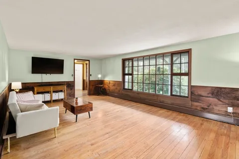 $499,000 | 34 Roy Terrace, West Brookfield, MA 01585