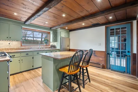 $499,000 | 34 Roy Terrace, West Brookfield, MA 01585