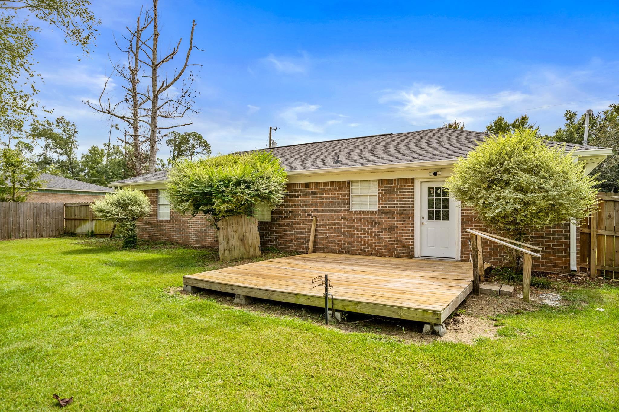 208 West Sycamore Avenue Foley, AL 36535 - Photo 20 of 21