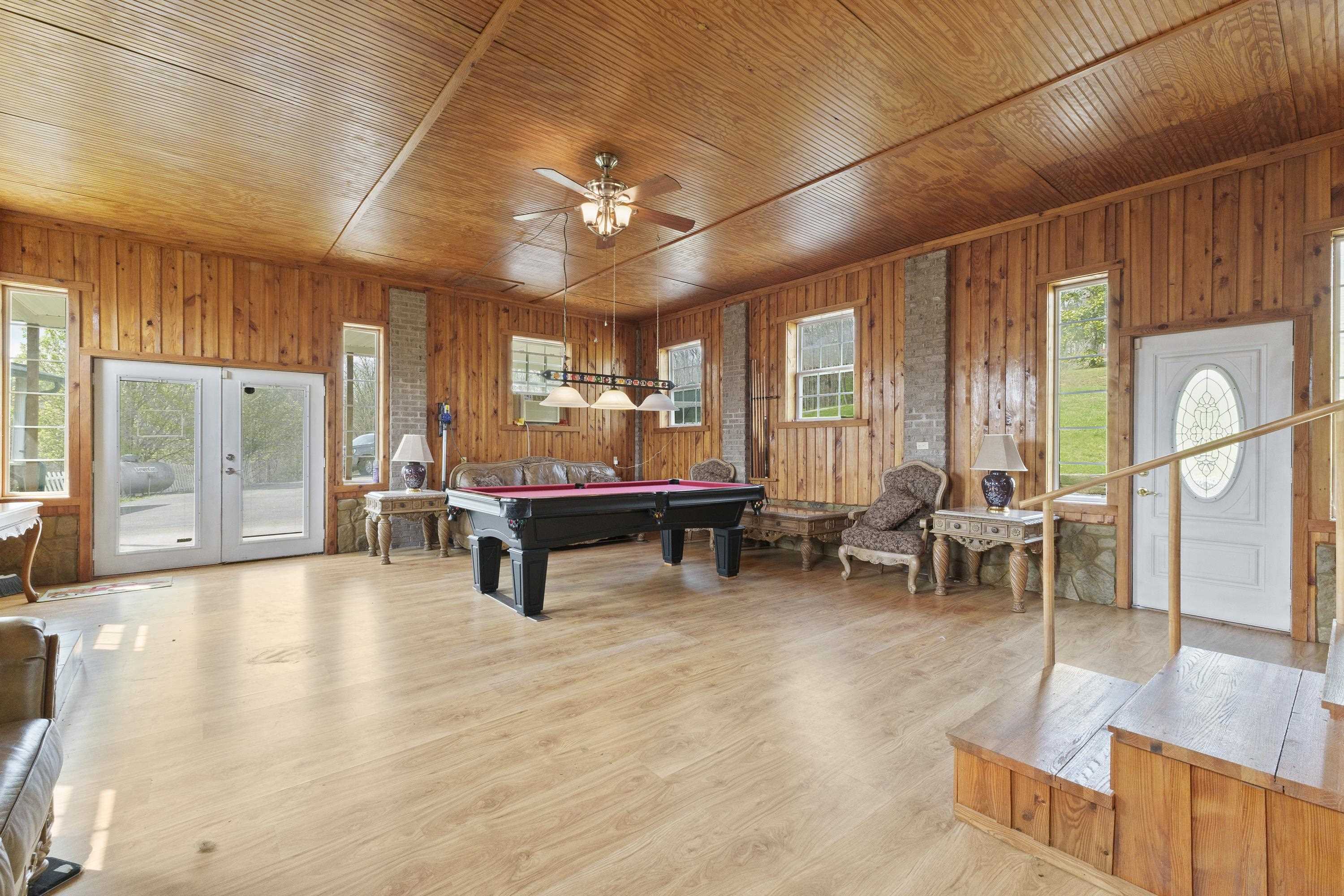 405 Broadleaf Road Louisa, KY 41230 - Photo 26 of 38