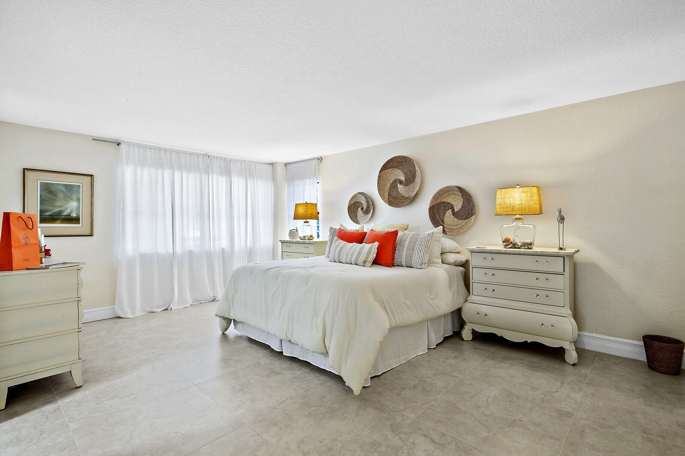 364 Golfview 307 Road, Unit 307 North Palm Beach, FL 33408 - Photo 31 of 35 2nd bedroom