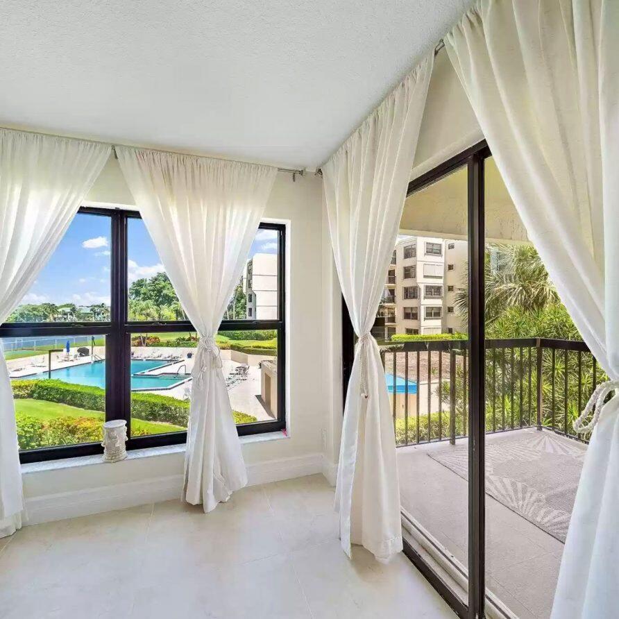 364 Golfview 307 Road, Unit 307 North Palm Beach, FL 33408 - Photo 8 of 35 Everglades Photos 2 - 307