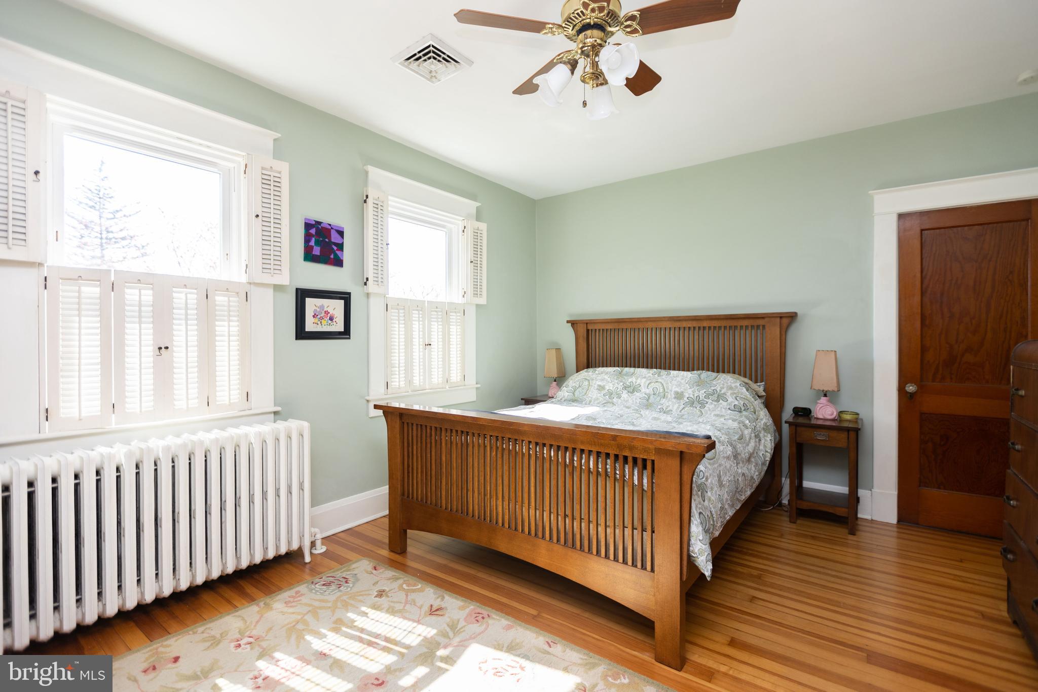 3304 Beverly Road Baltimore, MD 21214 - Photo 19 of 37 Bedroom 1 has 2 walk-in closets!