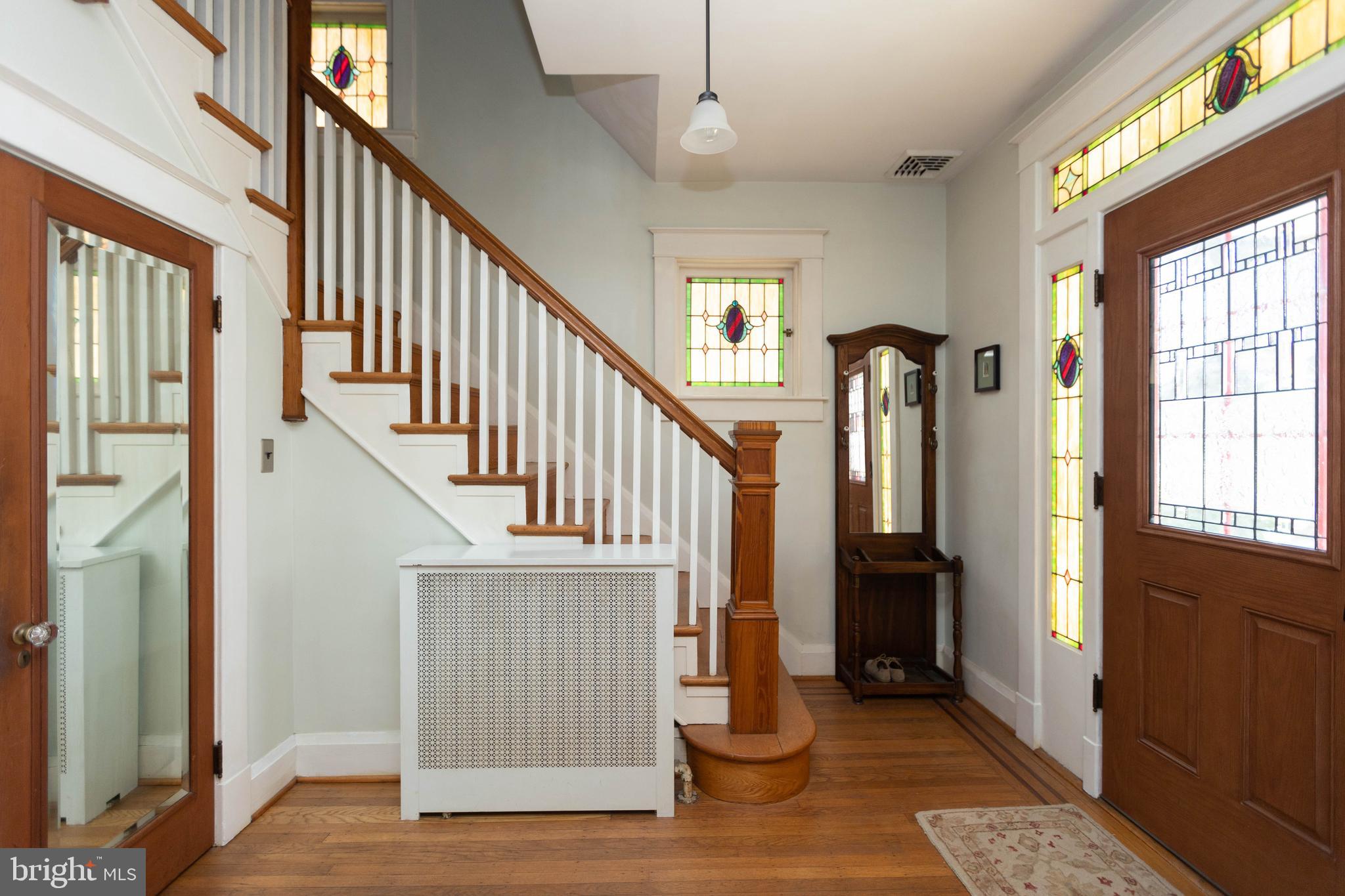 3304 Beverly Road Baltimore, MD 21214 - Photo 3 of 37 Foyer. Stunning, stained glass