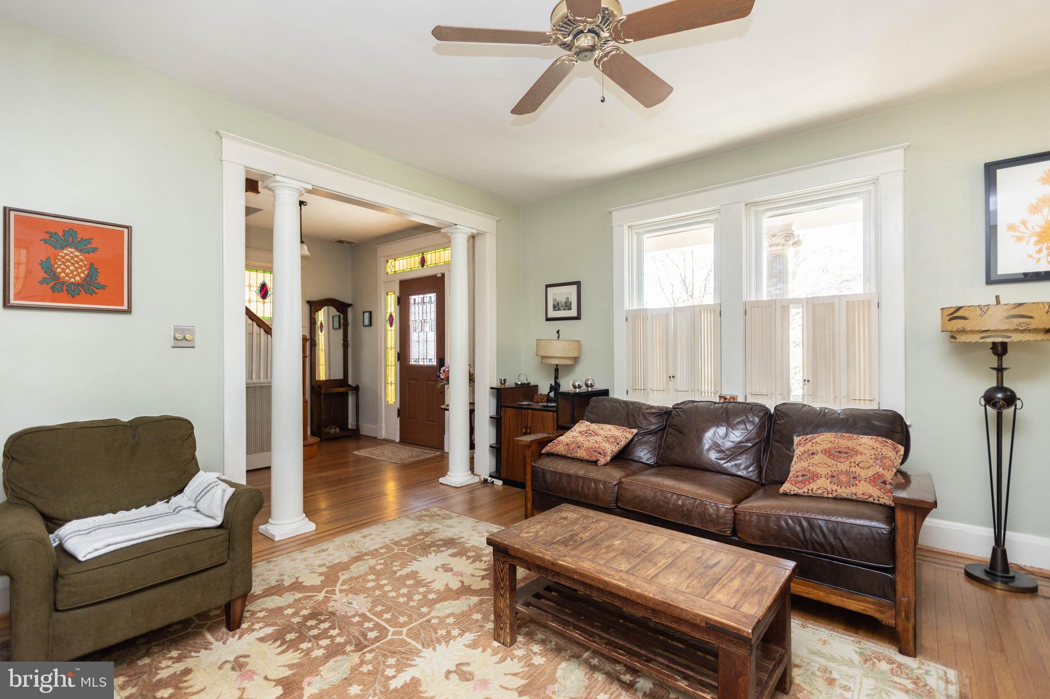 3304 Beverly Road Baltimore, MD 21214 - Photo 6 of 37 Living room