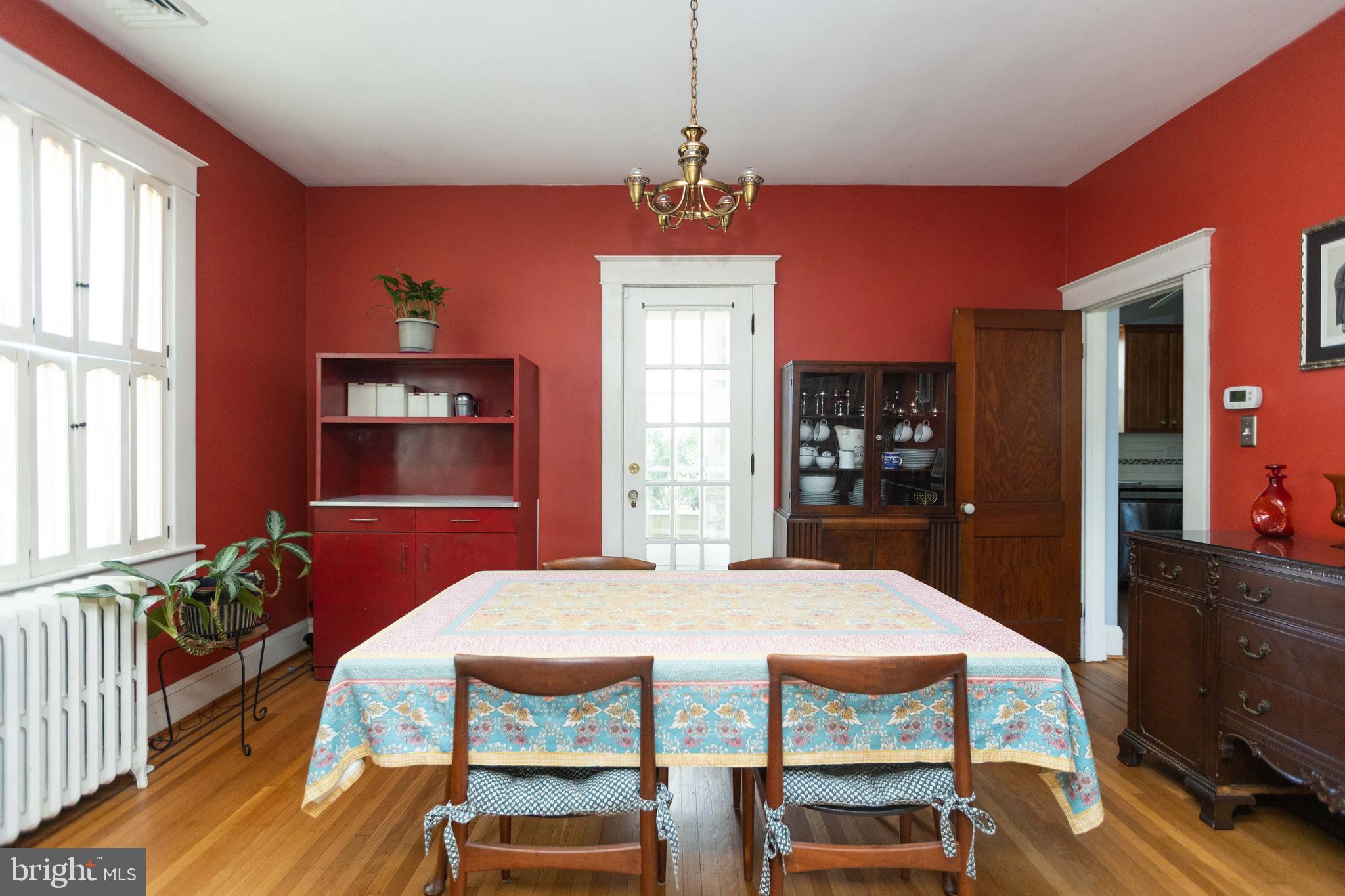3304 Beverly Road Baltimore, MD 21214 - Photo 8 of 37 Dining room with access to rear porch