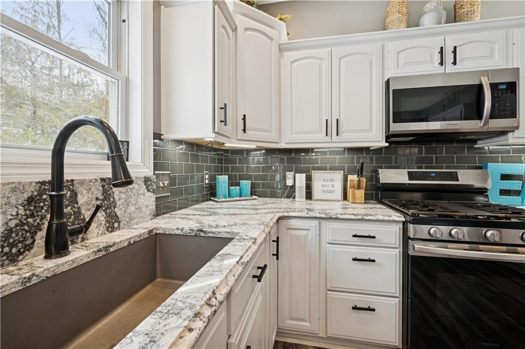 110 Cornerstone Court Venetia, PA 15367 - Photo 21 of 47