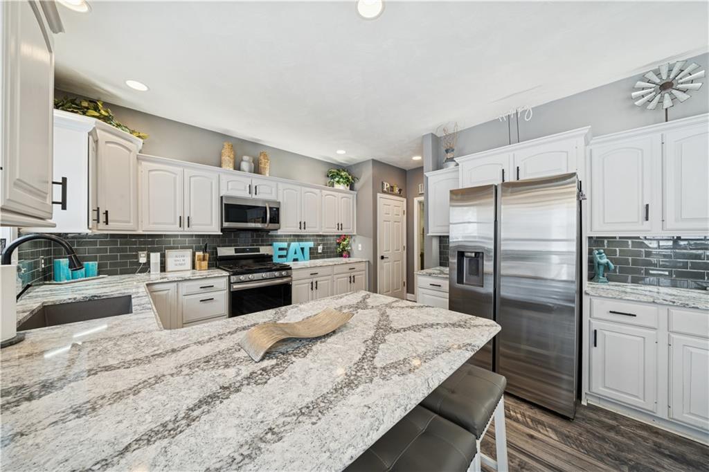 110 Cornerstone Court Venetia, PA 15367 - Photo 22 of 47