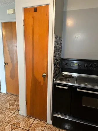 a view of washer and dryer