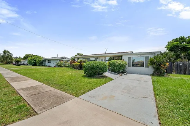 $329,900 | 532 Buckingham Avenue, Melbourne, FL 32935