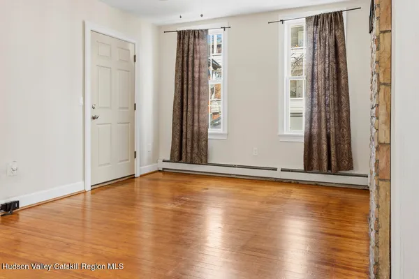 $2,200 | 51 Gifford Avenue, Unit 1, Poughkeepsie, NY 12601
